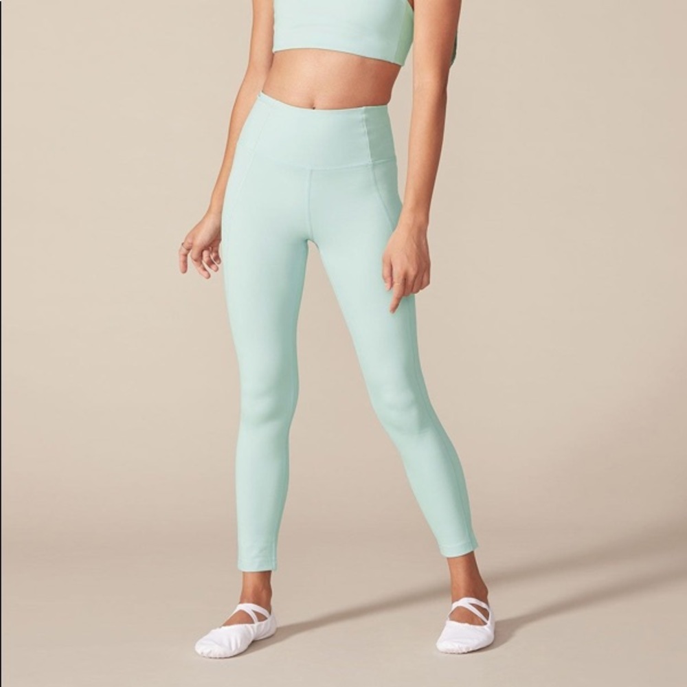 Foam High-Rise Compressive Legging
